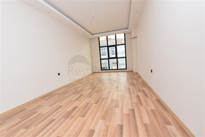 شقة عائلية -3 غرف وصالة مع مطبخ منفصل -في اوبا / الانيا 