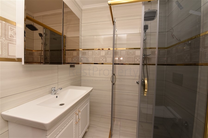 شقة عائلية -3 غرف وصالة مع مطبخ منفصل -في اوبا / الانيا 