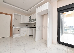 شقة عائلية -3 غرف وصالة مع مطبخ منفصل -في اوبا / الانيا 