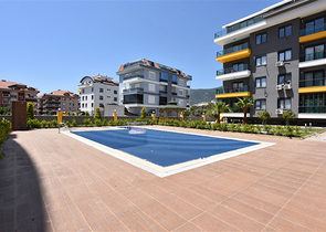 شقة عائلية -3 غرف وصالة مع مطبخ منفصل -في اوبا / الانيا 