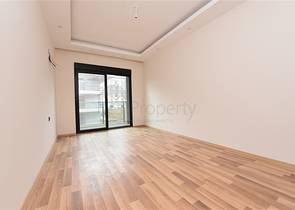 شقة عائلية -3 غرف وصالة مع مطبخ منفصل -في اوبا / الانيا 