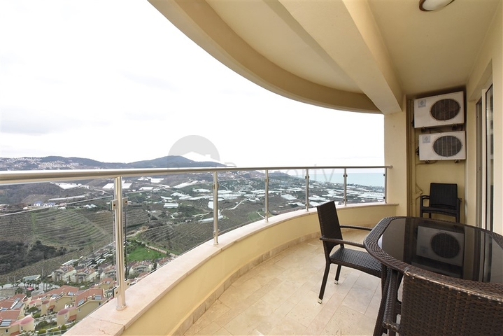 اطلالة بحر - شقة غرفتين وصالة مفروشة -ضمن مجمع 5 نجوم - في كارجيجاك / الانيا 