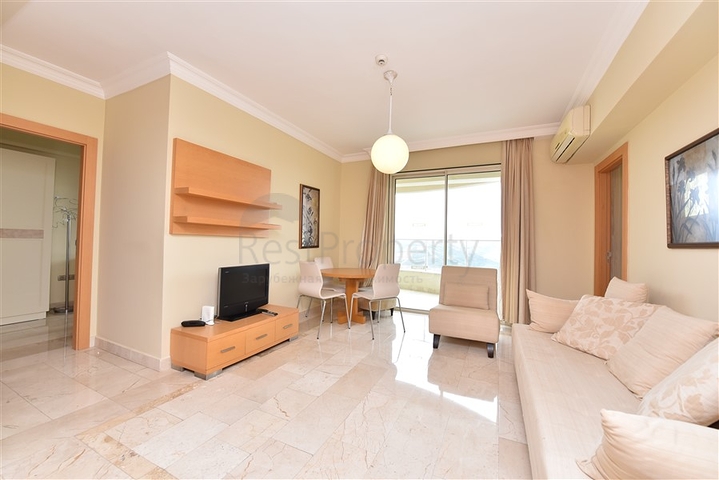 اطلالة بحر - شقة غرفتين وصالة مفروشة -ضمن مجمع 5 نجوم - في كارجيجاك / الانيا 