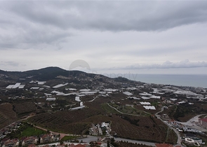 اطلالة بحر - شقة غرفتين وصالة مفروشة -ضمن مجمع 5 نجوم - في كارجيجاك / الانيا 