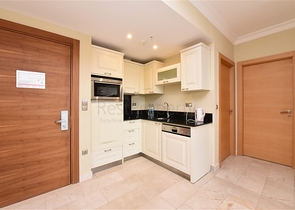 اطلالة بحر - شقة غرفتين وصالة مفروشة -ضمن مجمع 5 نجوم - في كارجيجاك / الانيا 