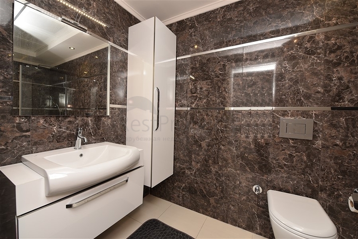 مجمع على البحر مباشرة - شقة مفروشة غرفة وصالة - خدمات متكاملة ضمن المجمع - كاستل / الانيا 