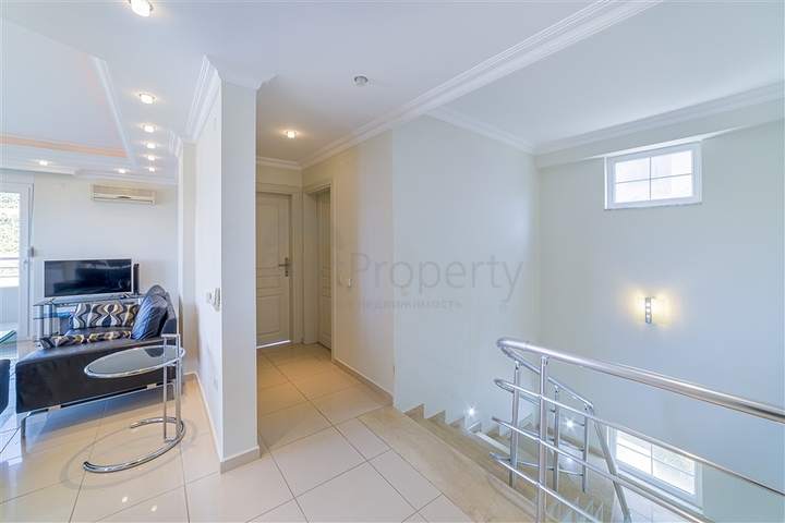 اطلالة مفتوحة - دوبلكس 3 غرف وصالة ضمن منطقة هادئة في جيكجلي / الانيا