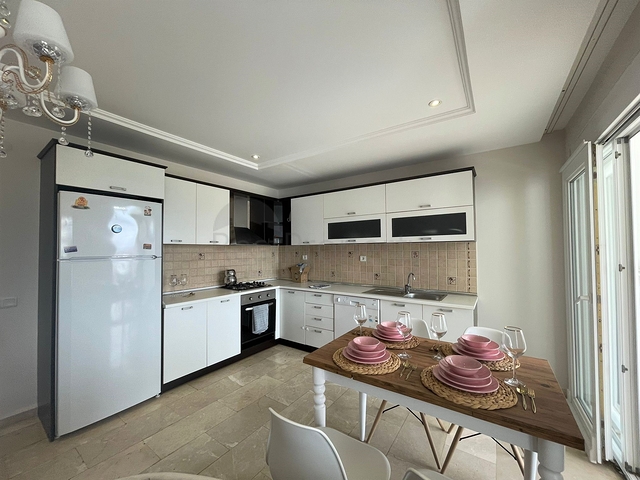 اطلالة مفتوحة -دوبلكس غرفتين وصالة ضمن مجمع سكني في محمودلار/ الانيا 