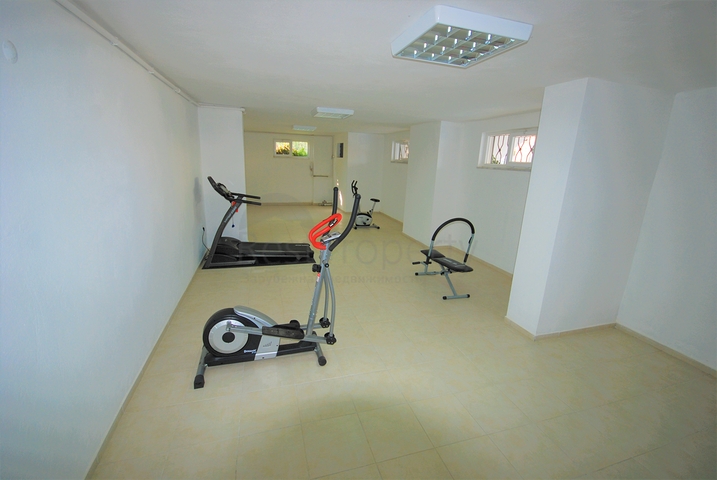 اطلالة مفتوحة -دوبلكس غرفتين وصالة ضمن مجمع سكني في محمودلار/ الانيا 