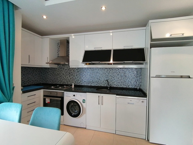 سعر مناسب - شقة غرفة وصالة مفروشة - في محمودلار/ الانيا 