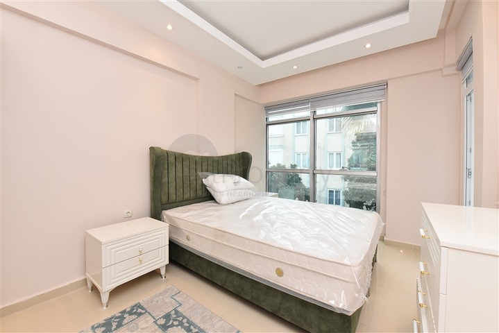 شقة غرفة وصالة في مركز الانيا - قريبة من شاطئ كليوباترا 