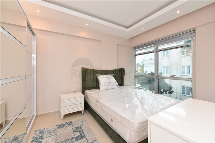 شقة غرفة وصالة في مركز الانيا - قريبة من شاطئ كليوباترا 