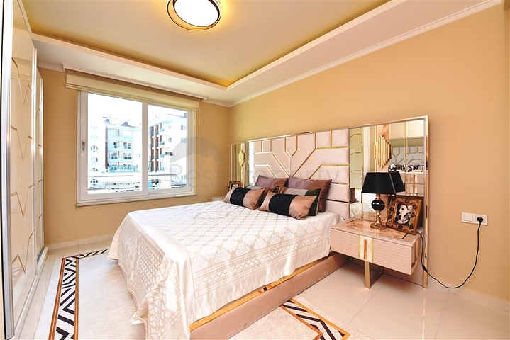 مجمع على البحر مباشرة - شقة غرفتين وصالة مفروشة - في كاستل / الانيا 