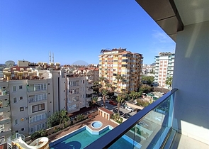 مناسبة للاستثمار - شقة غرفة وصالة مفروشة -ضمن مجمع يضم كافة الخدمات في مركز الانيا 