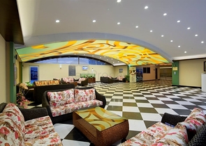 مناسبة للاستثمار - شقة غرفة وصالة مفروشة -ضمن مجمع يضم كافة الخدمات في مركز الانيا 