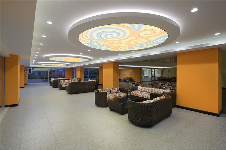 مجمع بخدمات فندقية - شقة غرفة وصالة مفروشة -في مركز مدينة الانيا 