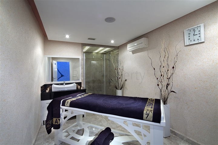 مجمع بخدمات فندقية - شقة غرفة وصالة مفروشة -في مركز مدينة الانيا 