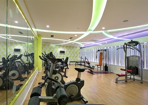 مجمع بخدمات فندقية - شقة غرفة وصالة مفروشة -في مركز مدينة الانيا 