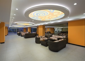 مجمع بخدمات فندقية - شقة غرفة وصالة مفروشة -في مركز مدينة الانيا 