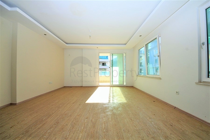 شقة على النهر في الانيا - غرفتين وصالة ضمن مجمع سكني في كاستل / الانيا 