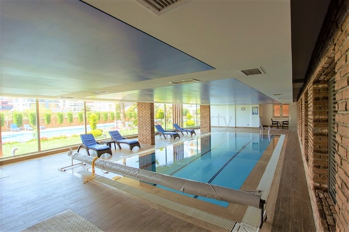 شقة غرفة وصالة مفروشة -ضمن مجمع انيق - في اوبا / الانيا 