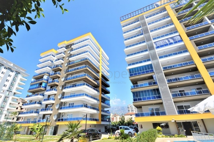 شقة غرفتين وصالة - مفروشة - ضمن مجمع يضم كافة الخدمات - في محمودلار / الانيا 