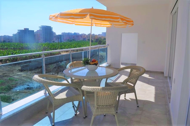 شقة غرفتين وصالة - مفروشة - ضمن مجمع يضم كافة الخدمات - في محمودلار / الانيا 