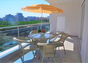 شقة غرفتين وصالة - مفروشة - ضمن مجمع يضم كافة الخدمات - في محمودلار / الانيا 