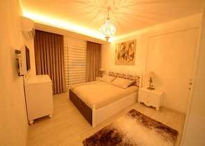 شقة غرفتين وصالة - مفروشة - ضمن مجمع يضم كافة الخدمات - في محمودلار / الانيا 