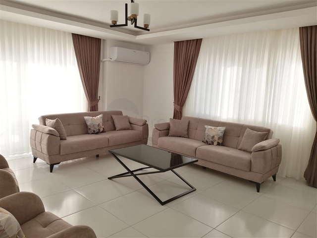 ضمن مجمع فاخر - شقة غرفتين وصالة مفروشة - مطبخ منفصل - في محمودلار / الانيا 