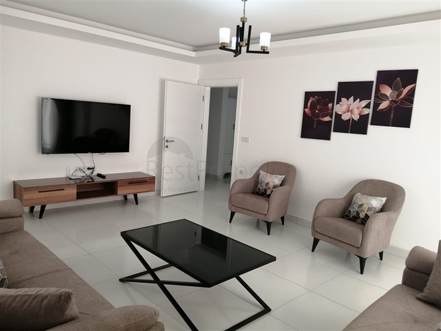 ضمن مجمع فاخر - شقة غرفتين وصالة مفروشة - مطبخ منفصل - في محمودلار / الانيا 