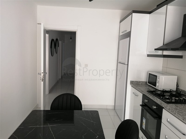 ضمن مجمع فاخر - شقة غرفتين وصالة مفروشة - مطبخ منفصل - في محمودلار / الانيا 