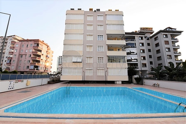 شقة غرفتين وصالة مفروشة - مطبخ منفصل - في محمودلار / الانيا 