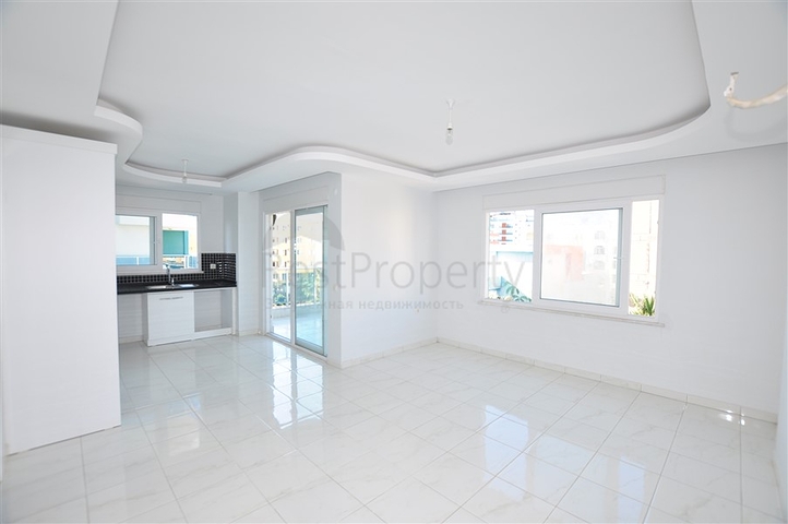 شقة غرفتين وصالة - ضمن مجمع سكني في محمودلار / الانيا 