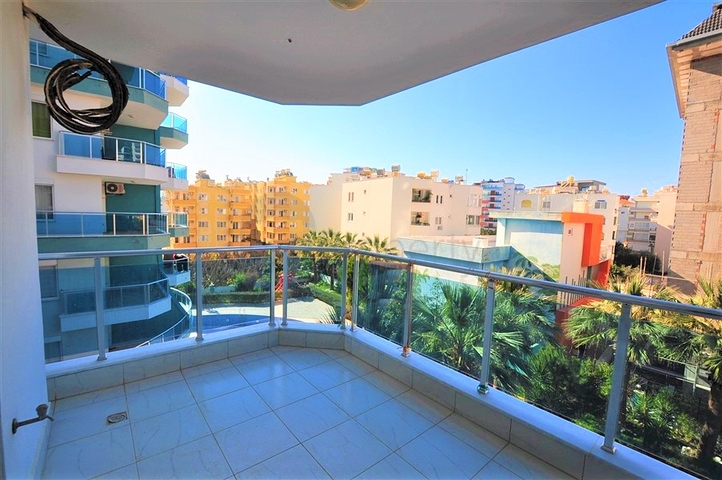 شقة غرفتين وصالة - ضمن مجمع سكني في محمودلار / الانيا 