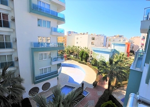 شقة غرفتين وصالة - ضمن مجمع سكني في محمودلار / الانيا 