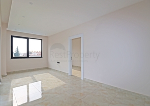 شقة غرفتين وصالة -ضمن مجمع جديد - في مركز الانيا 