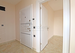 شقة غرفتين وصالة -ضمن مجمع جديد - في مركز الانيا 