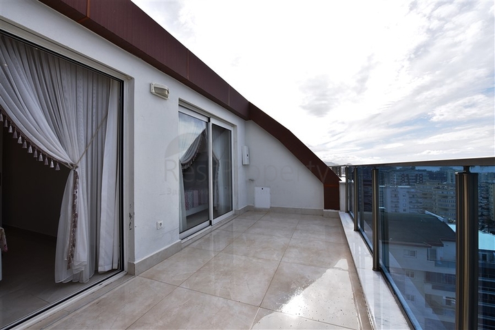 بنتهاوس غرفتين وصالة مفروشة - ضمن مجمع سكني في محمودلار / الانيا 