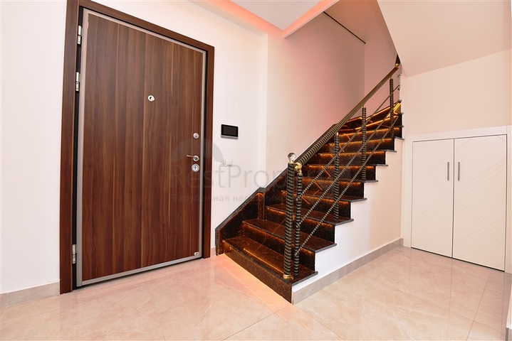 بنتهاوس غرفتين وصالة مفروشة - ضمن مجمع سكني في محمودلار / الانيا 