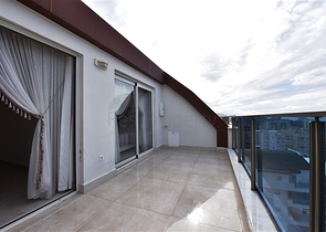 بنتهاوس غرفتين وصالة مفروشة - ضمن مجمع سكني في محمودلار / الانيا 