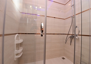 بنتهاوس غرفتين وصالة مفروشة - ضمن مجمع سكني في محمودلار / الانيا 