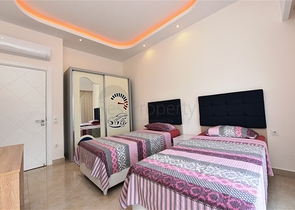 بنتهاوس غرفتين وصالة مفروشة - ضمن مجمع سكني في محمودلار / الانيا 