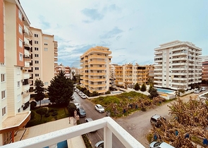 شقة غرفتين وصالة مفروشة - قريبة من البحر والاسواق- في محمودلار / الانيا 