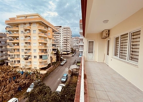 شقة غرفتين وصالة مفروشة - قريبة من البحر والاسواق- في محمودلار / الانيا 