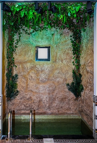 مجمع يضم كافة الخدمات - شقة غرفة وصالة مفروشة - في محمودلار / الانيا 