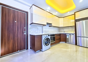 مجمع يضم كافة الخدمات - شقة غرفة وصالة مفروشة - في محمودلار / الانيا 