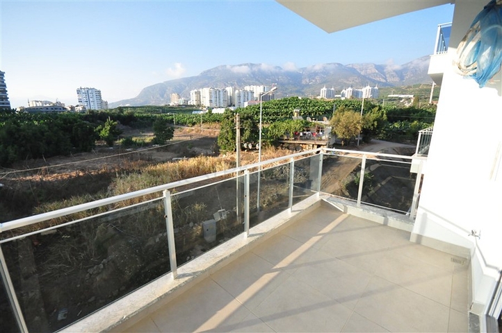 شقة غرفة وصالة - ضمن مجمع سكني جديد - في محمودلار / الانيا 