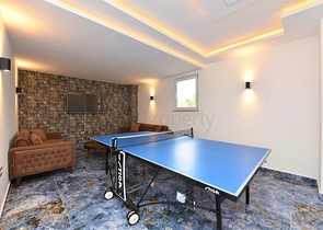 شقة غرفة وصالة - ضمن مجمع سكني جديد - في محمودلار / الانيا 