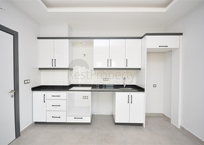 شقة غرفة وصالة - ضمن مجمع سكني جديد - في محمودلار / الانيا 